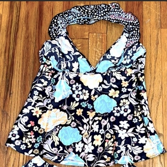 V S FLOUNCY PAJAMAS SET NWT - Picture 8 of 12